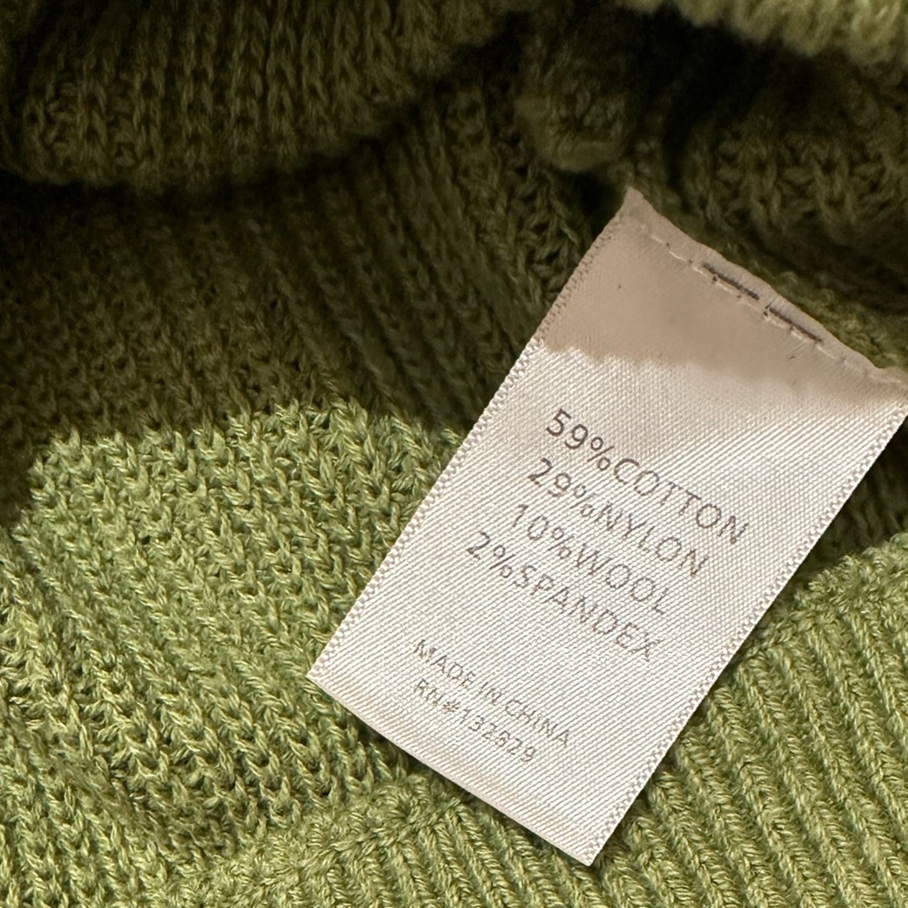 L'Academie Maja sleeveless sweater Knit Crop Top - Picture 9 of 13